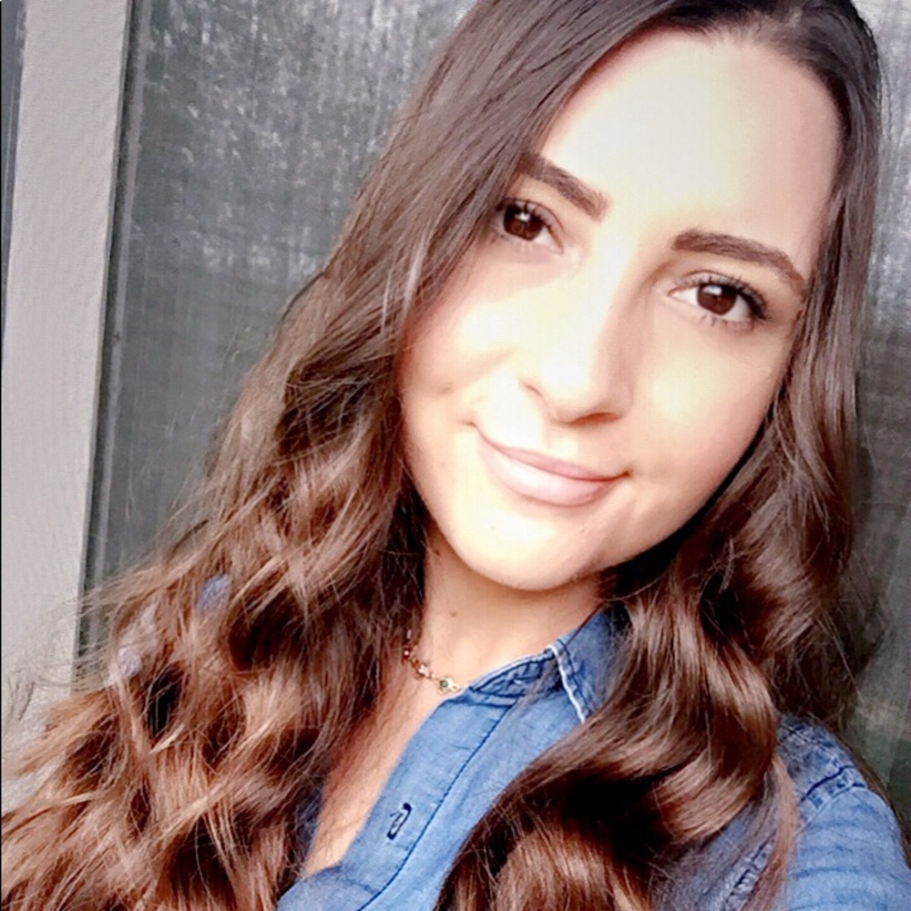 Meet your Posher, Kelsey